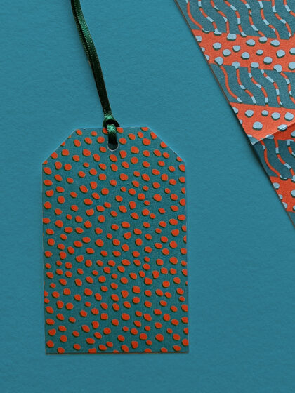 polka dot gift tag