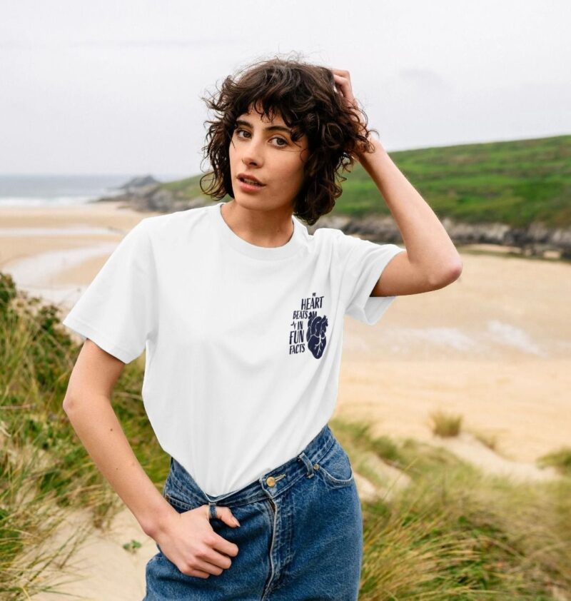 My heart beats in fun facts double sided organic printed t-shirt - Image 2