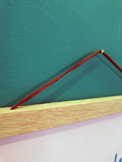 Magnetic Frame Hanger